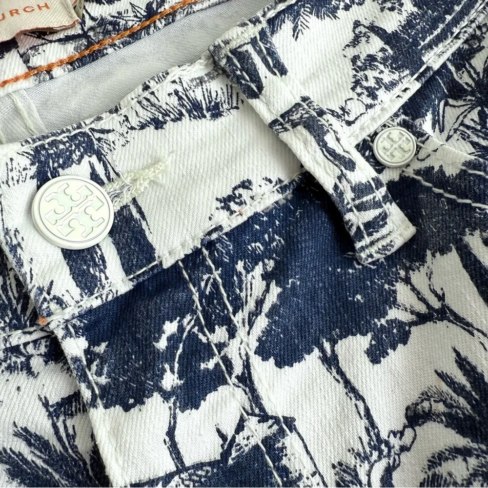 Tory Burch Tropical Toile Print Straight Leg Crop Jeans